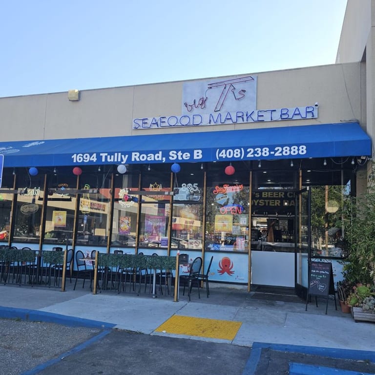Welcome To Big T’s Seafood Market Bar